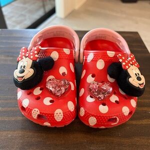 Minnie Mouse Crocs